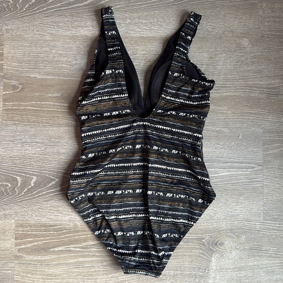 MIRACLESUIT Striped Metallic Plunge One-Piece Swimsuit 8 - Picture 6 of 10